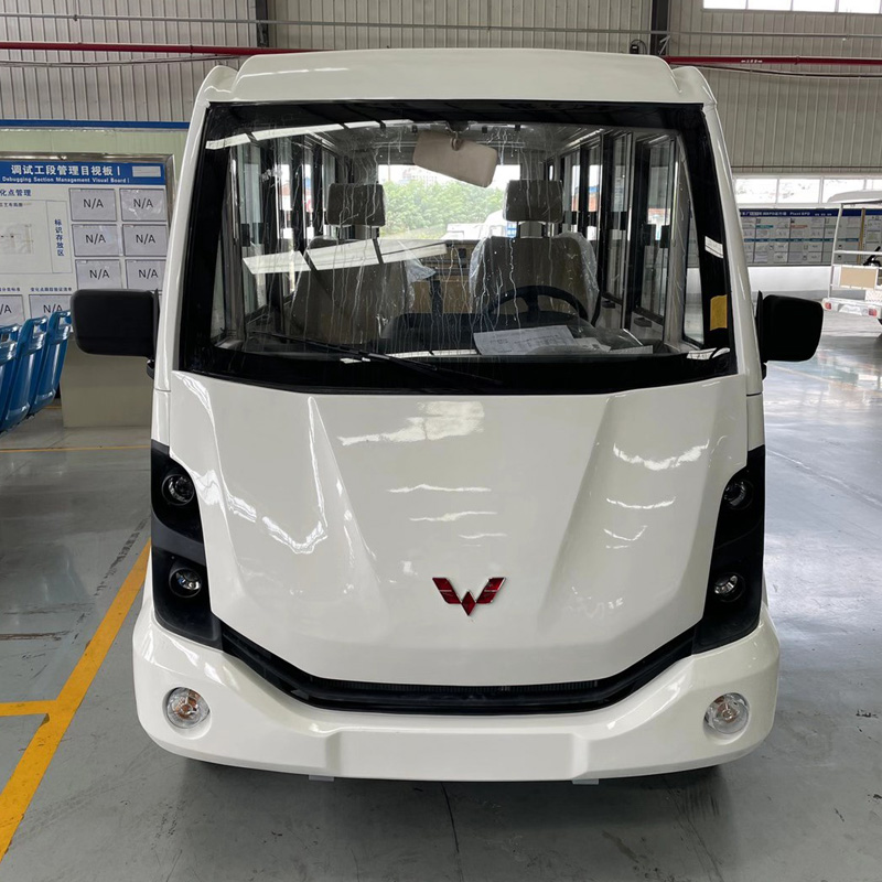 五菱新款封闭式电动观光车