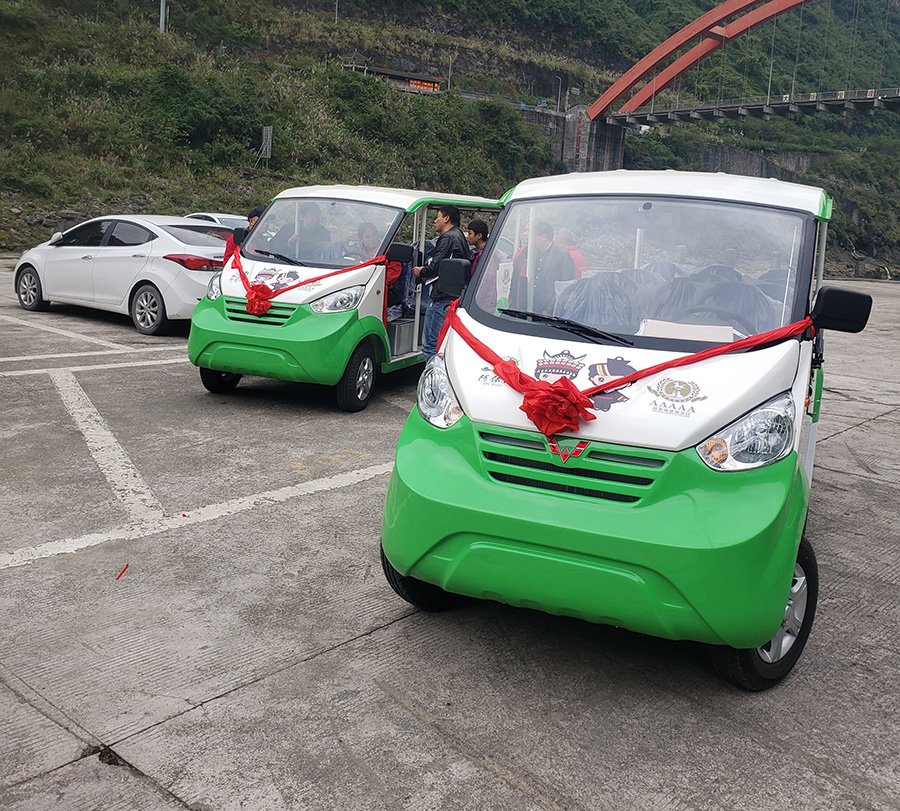 五菱电动11座敞开式观光车