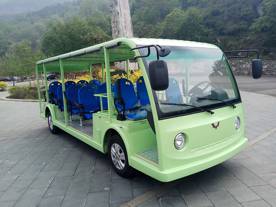 五菱汽油车23座观光车